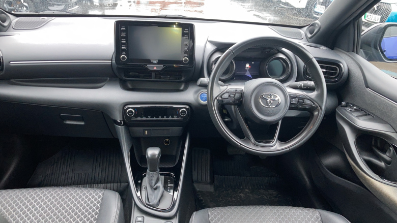 Toyota Yaris 1.5 Hybrid Dynamic 5dr CVT Hybrid Hatchback